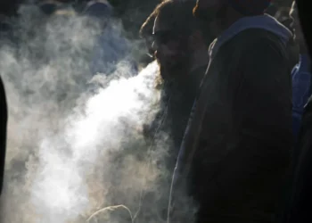 Brasil trava batalha judicial há mais de uma década para proibir cigarros saborizados