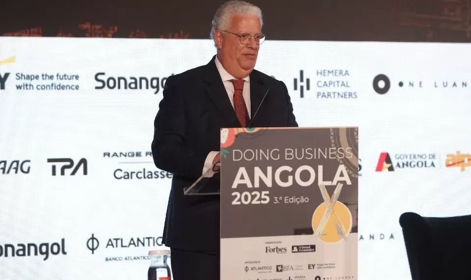 Manuel Castro Almeida sucede a Pedro Reis na Economia