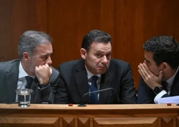 Premiê português apresenta ‘agenda transformadora’ para governo e propõe ‘política de imigração regulada e humanista’