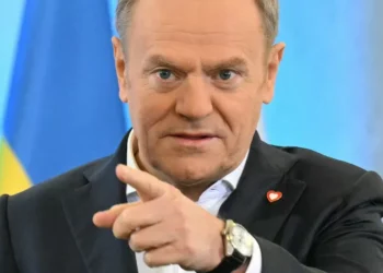 Primeiro-ministro da Polônia será submetido a voto de confiança após vitória de nacionalista na eleição presidencial