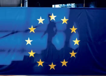 Ministros das Finanças da UE aprovam financiamento recorde do BEI de 100 mil milhões este ano