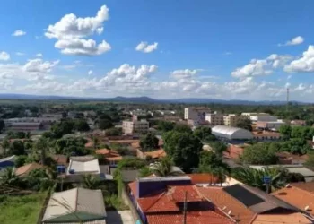Desabamento de lixão contamina rios em Padre Bernardo, entorno do DF