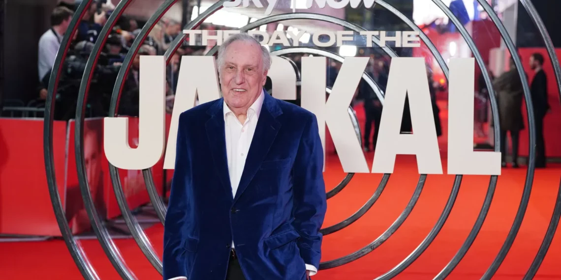 Morreu Frederick Forsyth, autor de ‘Chacal’ (e ex-agente do MI6)