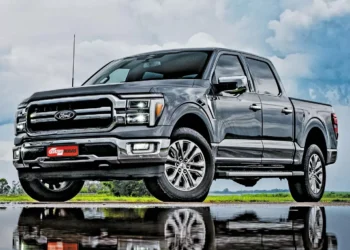 Ford diz que motores “não importam mais” para a maioria das pessoas