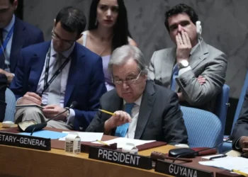Guterres vê ‘guinada perigosa’ no Oriente Médio e pede fim de ‘círculo de represálias’