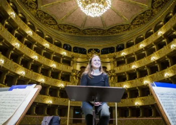Joana Carneiro dirige musical ‘Wonderful Town’ de Leonard Bernstein