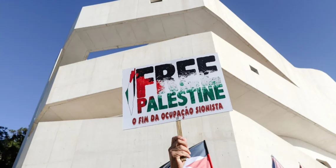 Marchas mensais em Porto Alegre vão exigir cessar-fogo e fim do bloqueio a Gaza