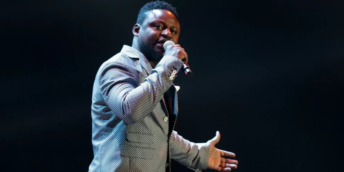 Edição especial do Caixa Fado celebra 50 anos de independência de Angola