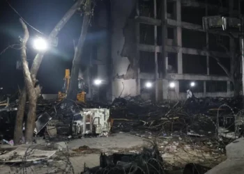 Grupo dono da Air India oferece US$ 116 mil para cada família dos mortos em acidente aéreo