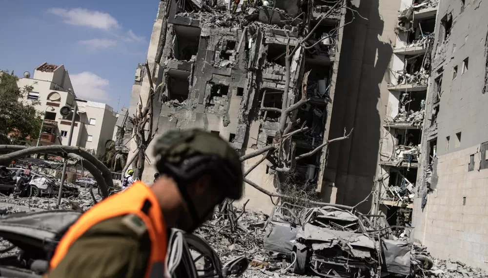 Governo do Irã restaura acesso à internet no país após ataques de Israel