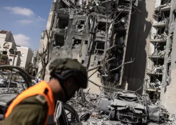 Governo do Irã restaura acesso à internet no país após ataques de Israel