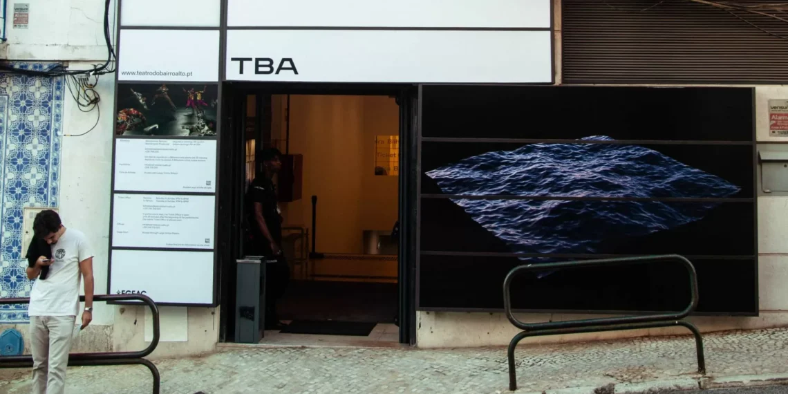 Espetáculo ‘Cuecas em 8’ mostra adaptação de mulher num país estrangeiro