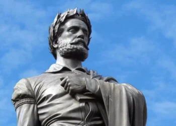 Livro reúne 500 sonetos selecionados a partir de infinito poético de Camões