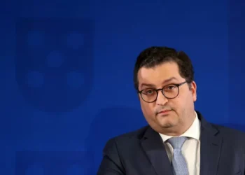 Baixa de IRS para este ano aprovada. Nova redução prometida para 2026