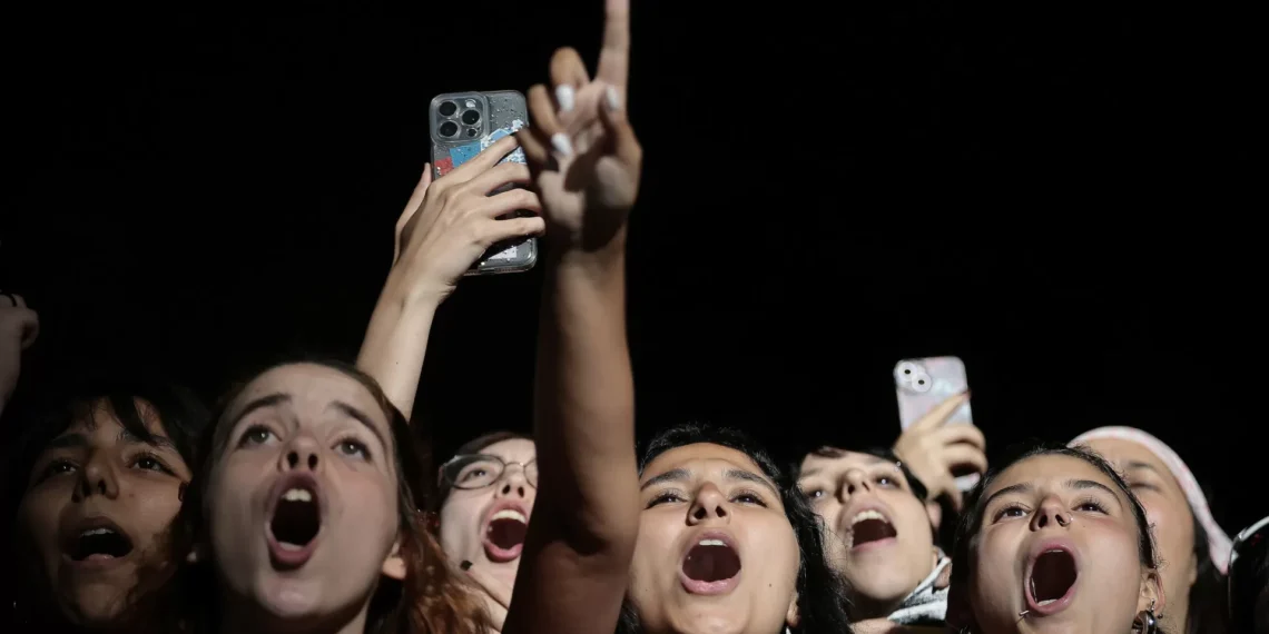 Marés Vivas em Gaia tem cinco palcos, uma roda gigante e um slide
