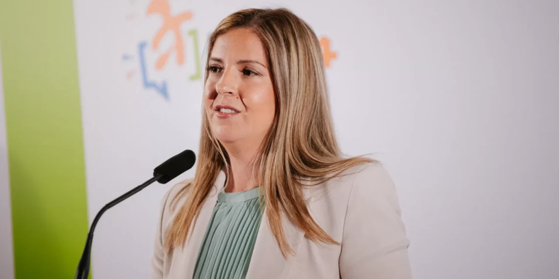 Ministra da Cultura lamenta morte de “grande fadista” Maria da Nazaré