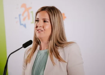 Ministra da Cultura lamenta morte de “grande fadista” Maria da Nazaré