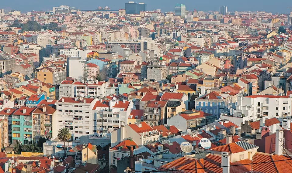 Oferta de casas para venda cai 6% em Lisboa e sobe 11% no Porto no primeiro trimestre