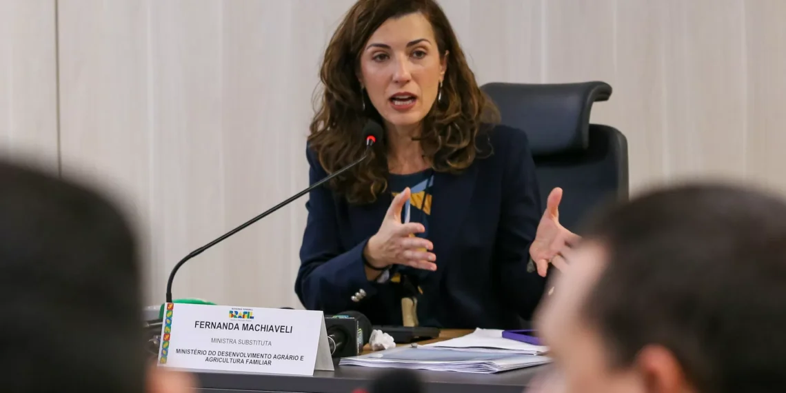 Lula quer que Brasil deixe de ser o maior consumidor de agrotóxicos do mundo, diz nº 2 do MDA