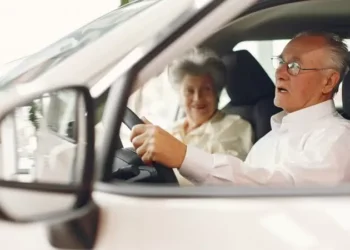 Carro com isenção de imposto para idosos? Proposta está parada há anos