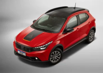 Fiat Argo Trekking 1.3 com câmbio manual retorna por R$ 99.990