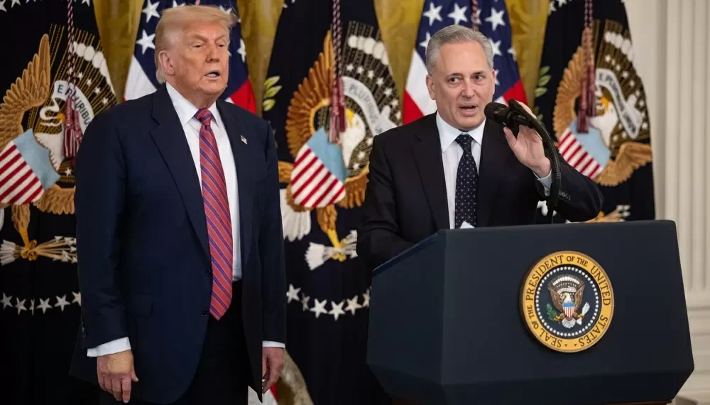 Trump volta a ameaçar o Brics e diz que bloco ‘acabará rapidamente’ se avançar com moeda própria