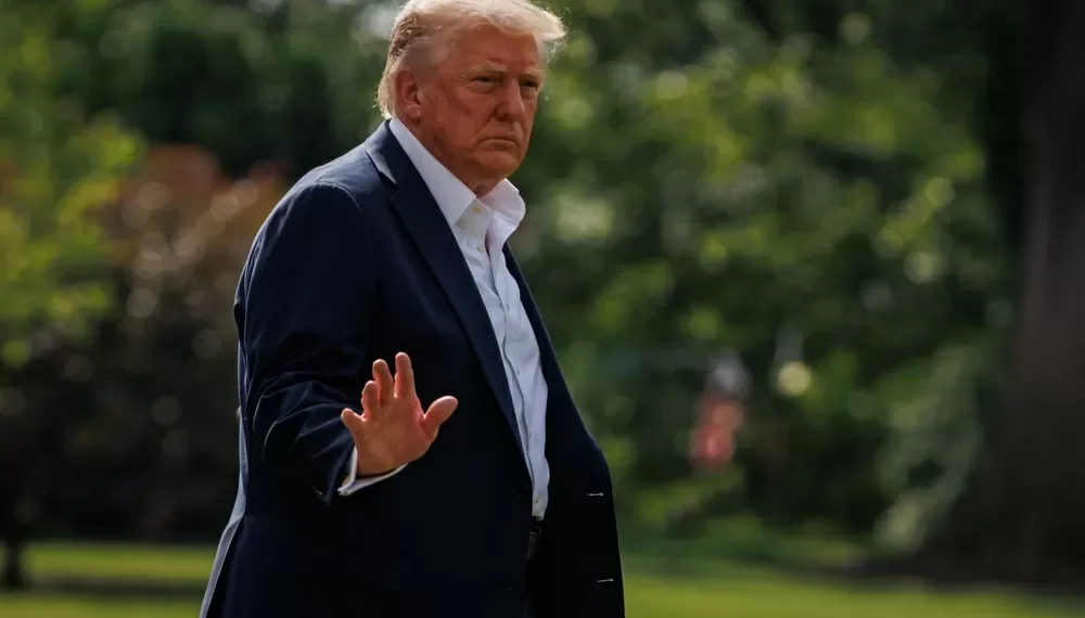 Entenda os impactos econômicos do aumento da tarifa de 50% impostas por Trump ao Brasil