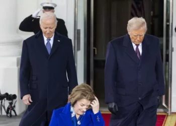 Biden se defende de acusações de Trump e diz ter autorizado uso de caneta automática em documentos