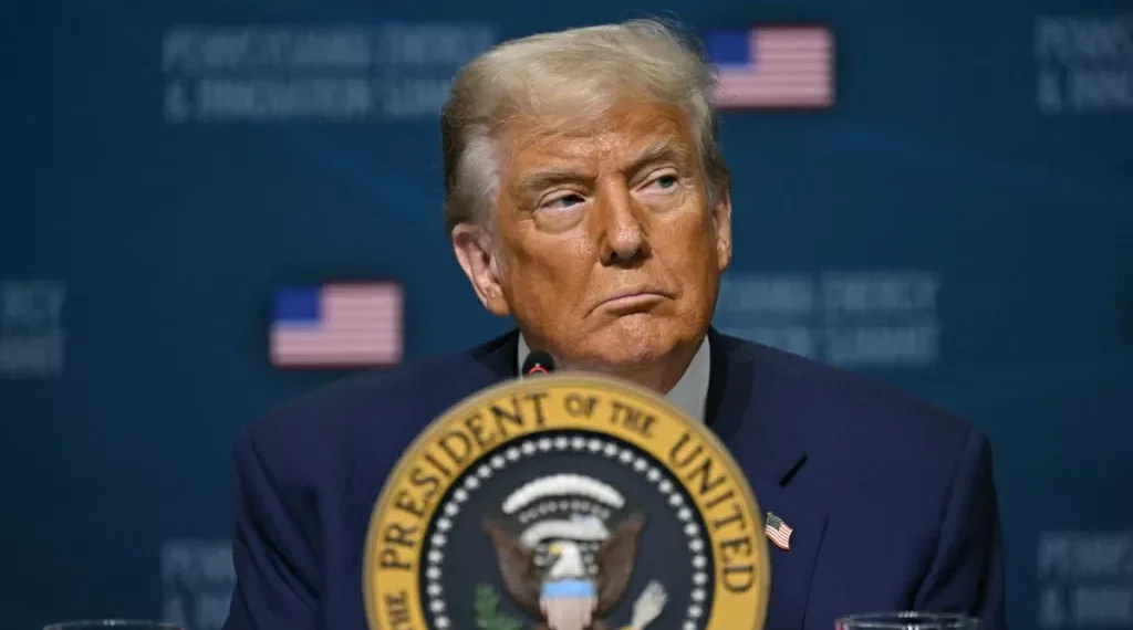 Trump anuncia megainvestimentos para impulsionar boom da IA