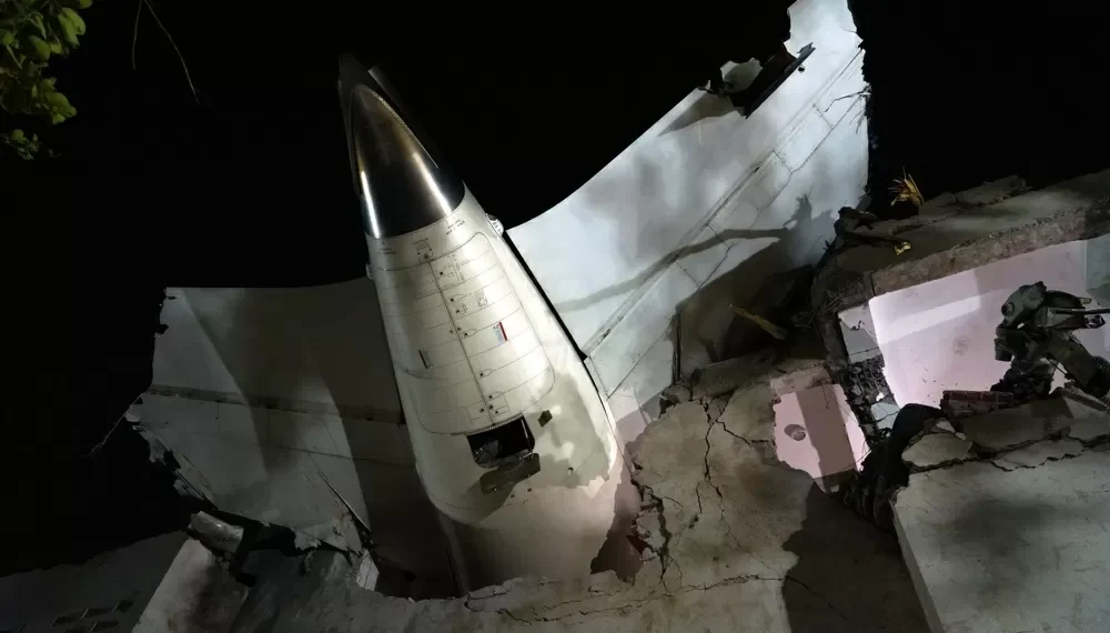 Famílias de vítimas do voo da Air India relatam erro na entrega de corpos