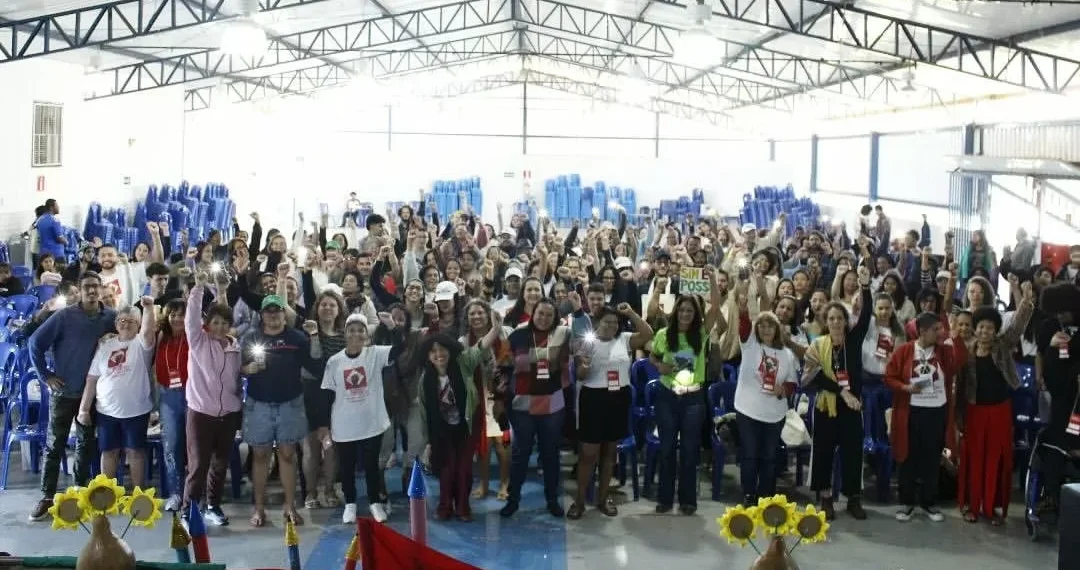 Projeto Mãos Solidárias vai alfabetizar 3,5 mil pessoas em Minas Gerais ainda em 2025