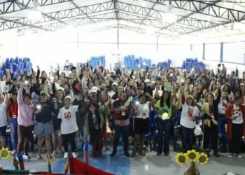 Projeto Mãos Solidárias vai alfabetizar 3,5 mil pessoas em Minas Gerais ainda em 2025