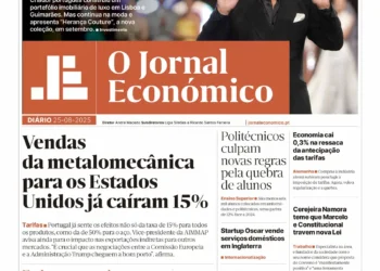 A primeira página do Jornal Económico de 25 de agosto