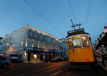 Portugal quer multiplicar por dez visitas de turistas argentinos nos próximos anos