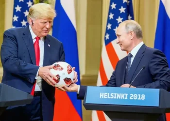 Trump anuncia encontro com Putin no dia 15 de agosto e menciona ‘troca de territórios’