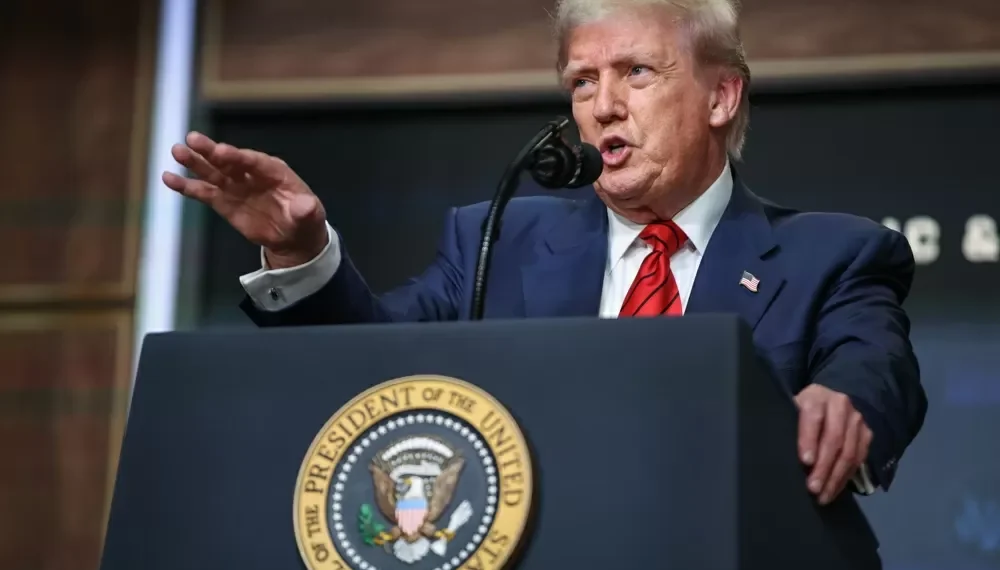 Tribunal considera tarifas de Trump inconstitucionais, mas mantém taxas em vigor