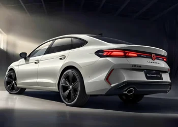 Lamando GTS é sedã esportivo chinês com mecânica de GTI e preço de Virtus