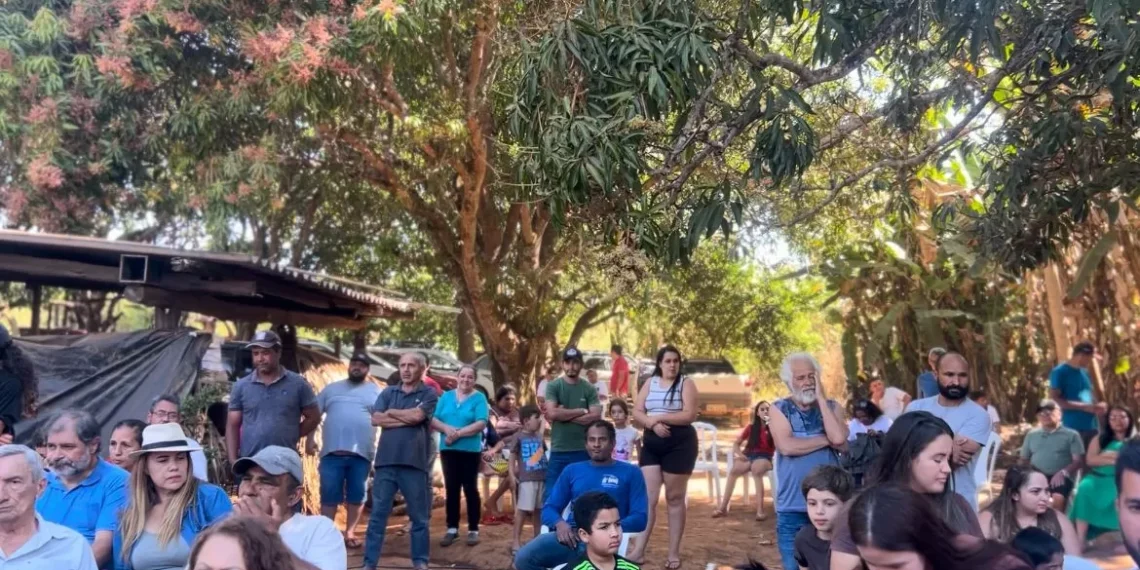 ‘Não durmo direito há dias’, diz moradora da Antinha de Baixo que teve casa derrubada