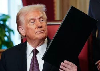 Pequenas encomendas que entram nos EUA já estão sujeitas a taxas