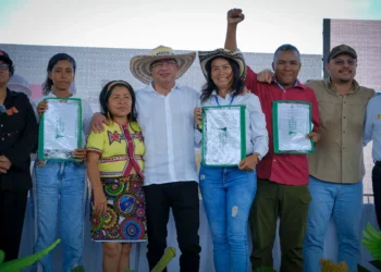 Sob Petro, reforma agrária tem avanço inédito na Colômbia, mas esbarra na violência e poder do agronegócio