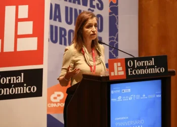 “A educação é o pilar que vai recuperar o elevador social”