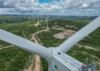 Uso de energia renovável pela indústria brasileira supera 64%