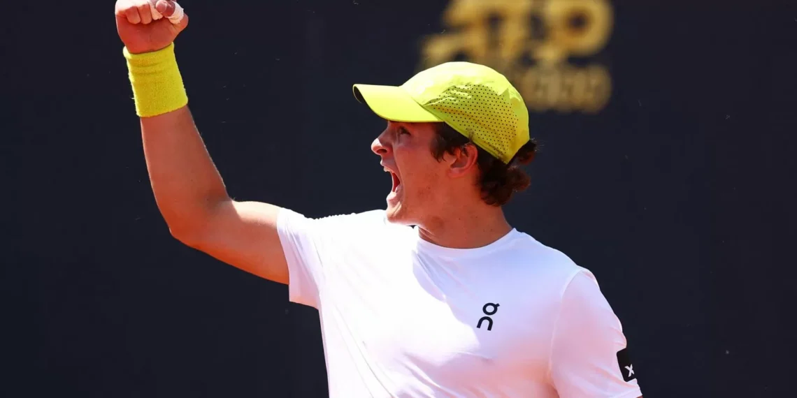 João Fonseca vence estreia contra atual campeão do ATP 500 da Basileia