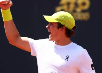 João Fonseca vence estreia contra atual campeão do ATP 500 da Basileia
