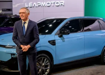 Stellantis poderia ter parte comprada por chineses, alerta ex-CEO Carlos Tavares