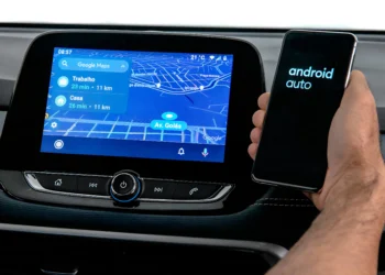 Chevrolet vai parar de usar Apple CarPlay e Android Auto em todos os seus carros