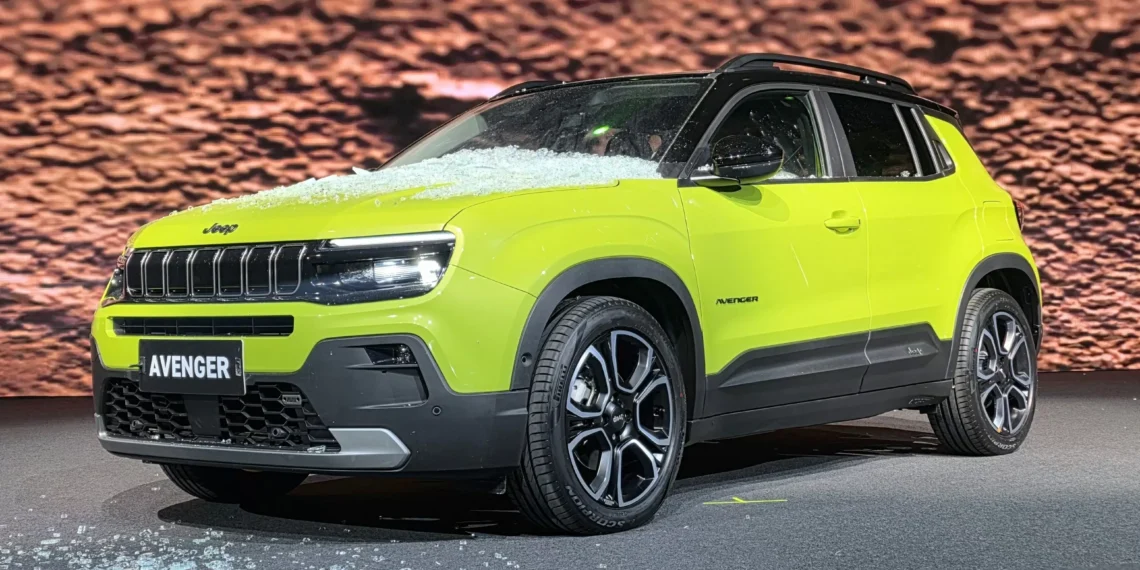 Jeep Avenger nacional terá Chat GPT e marca traz Recon e Cherokee para o Salão