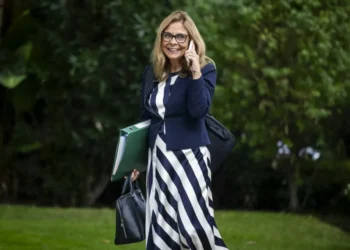 OE2026: SNS com défice de 1.352 milhões de euros em 2025, mais 1.134 do que previsto