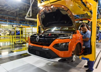 Depois da Geely, Renault negocia produzir carros junto com a Chery