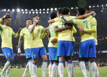 Brasil terá Wesley na lateral-direita em jogo contra Tunísia na terça